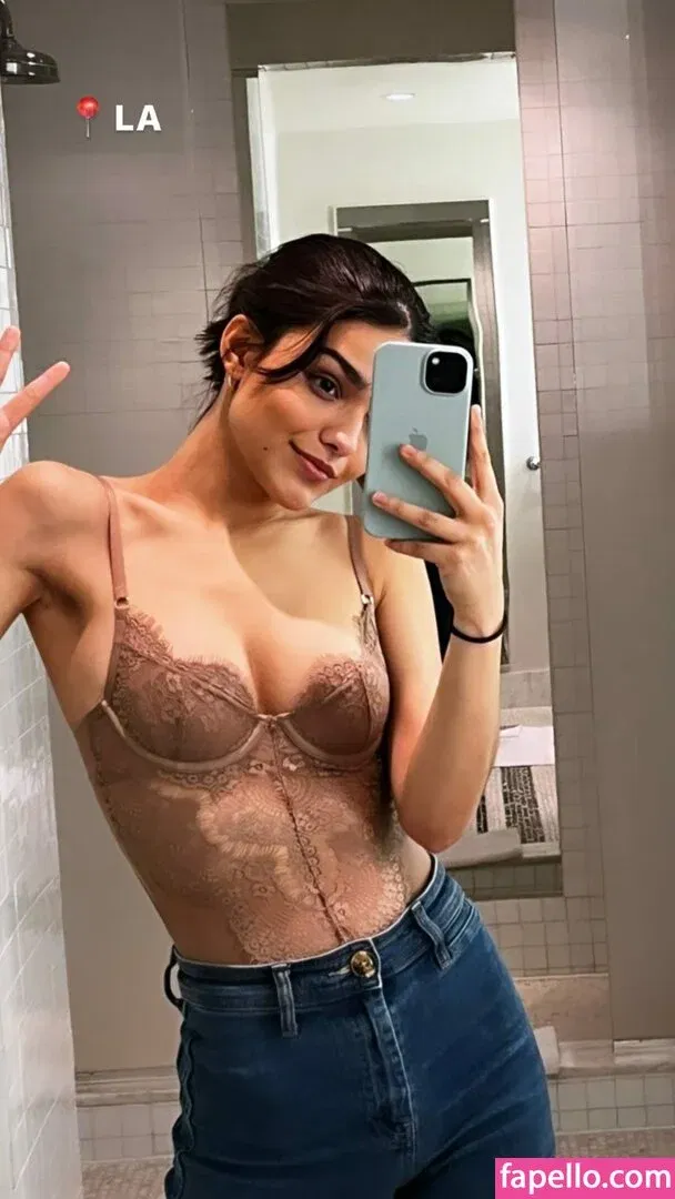 Rachel Zegler Onlyfans Photo Gallery 