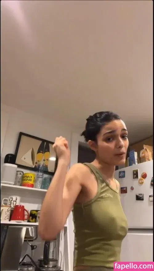 Rachel Zegler Onlyfans Photo Gallery 