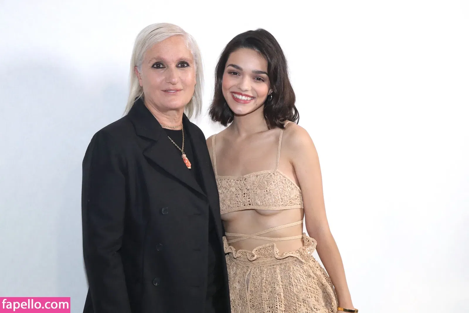 Rachel Zegler Onlyfans Photo Gallery 