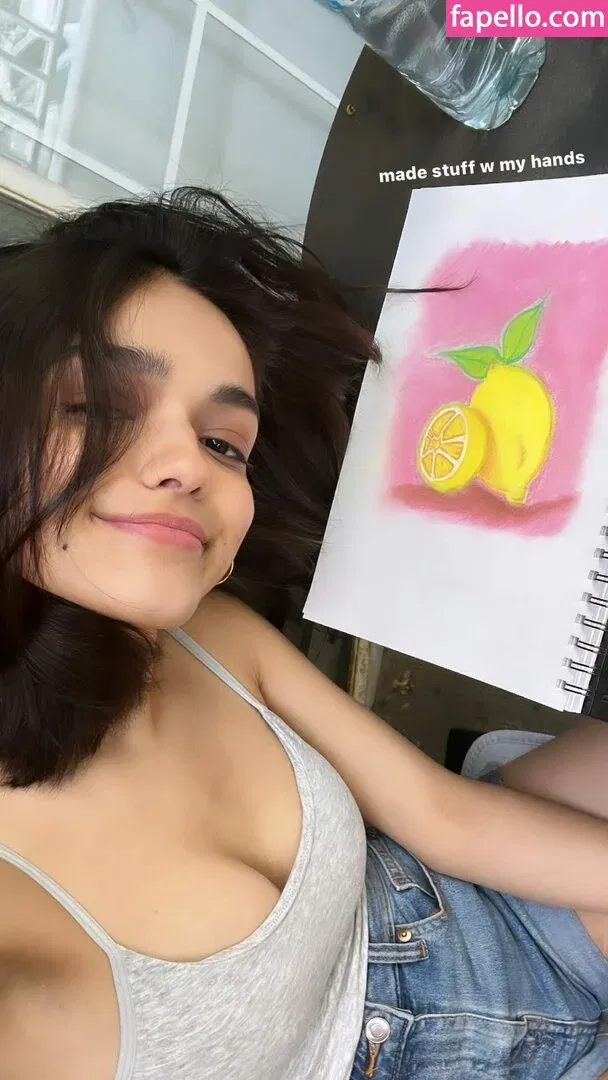 Rachel Zegler Onlyfans Photo Gallery 