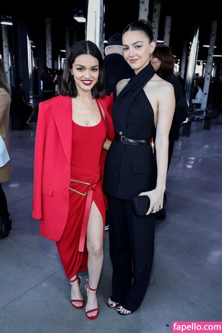 Rachel Zegler Onlyfans Photo Gallery 