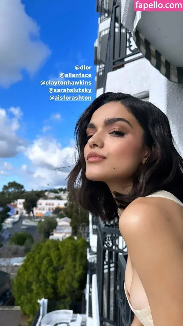 Rachel Zegler Onlyfans Photo Gallery 