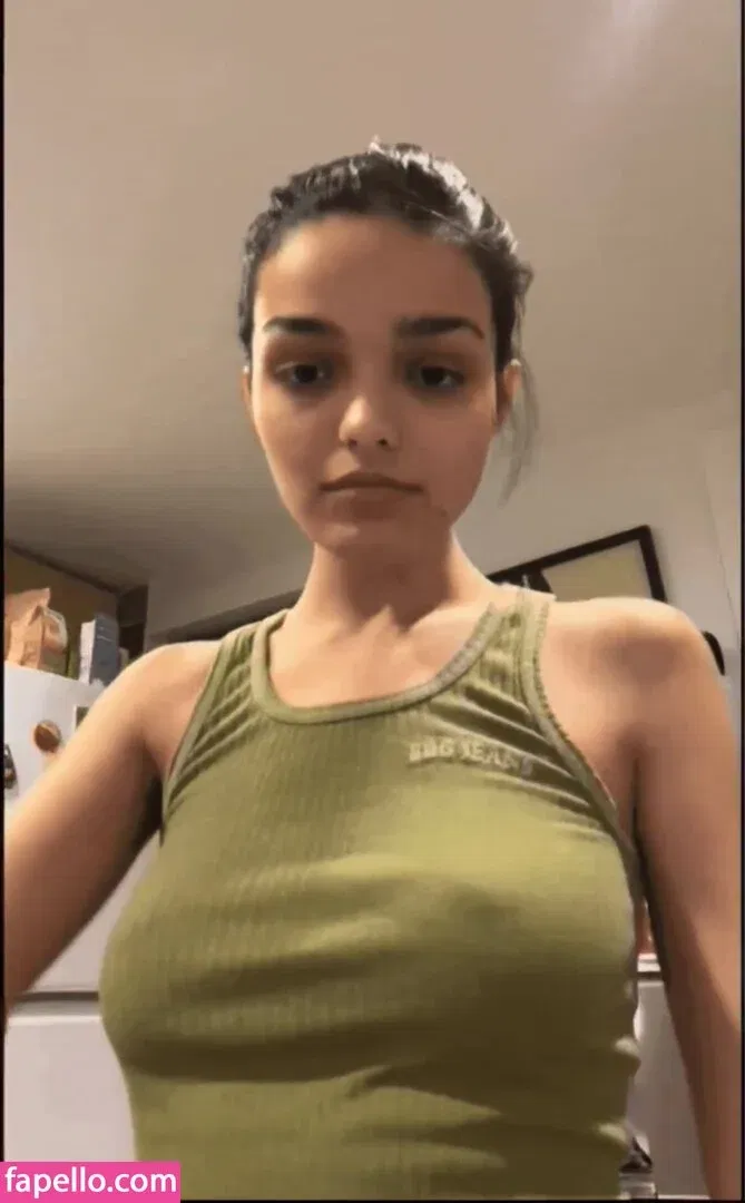 Rachel Zegler Onlyfans Photo Gallery 