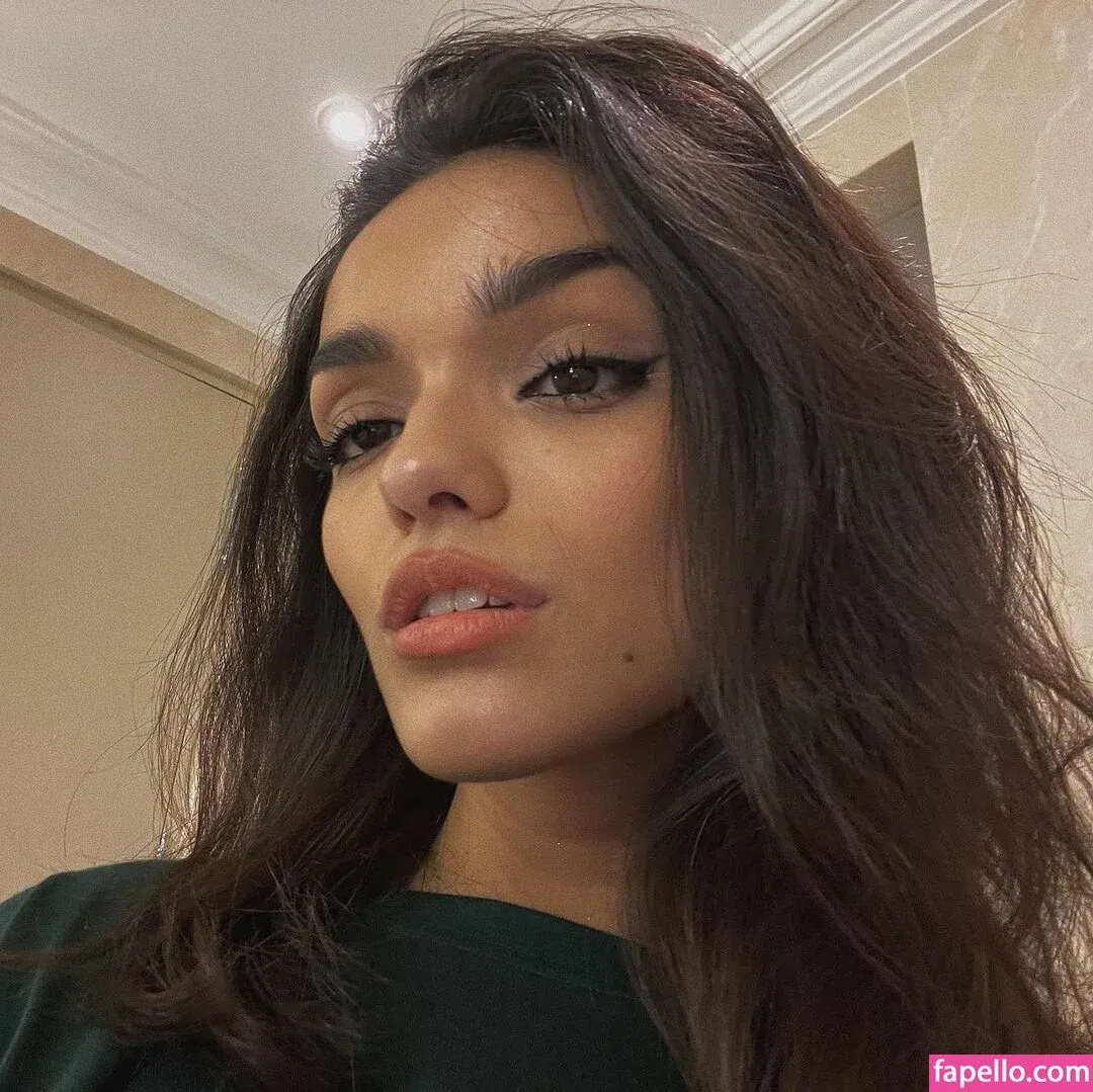 Rachel Zegler Onlyfans Photo Gallery 