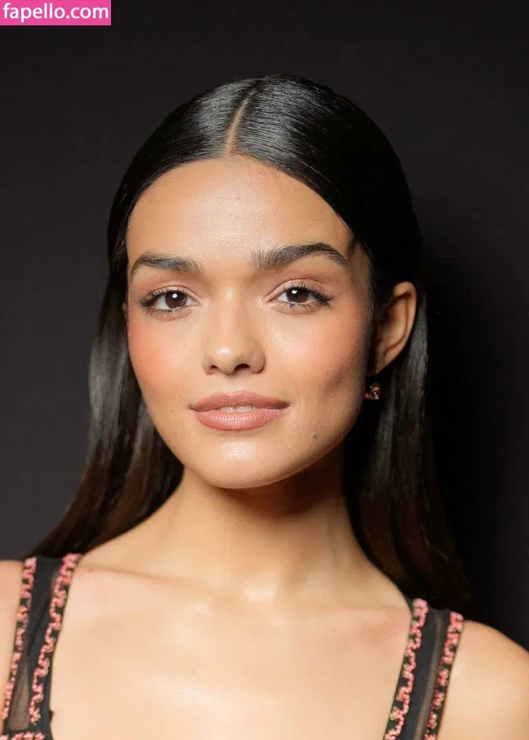 Rachel Zegler Onlyfans Photo Gallery 