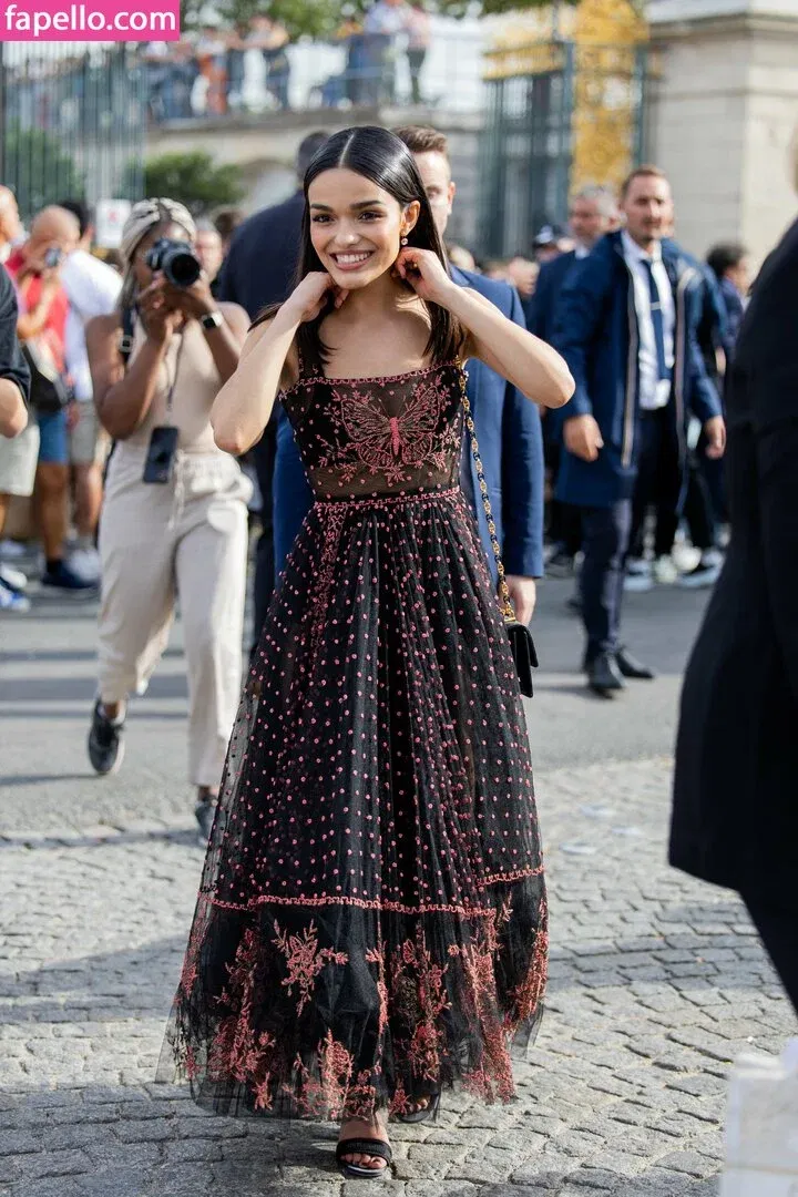 Rachel Zegler Onlyfans Photo Gallery 