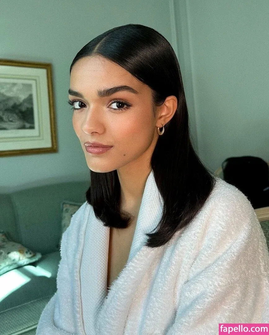 Rachel Zegler Onlyfans Photo Gallery 