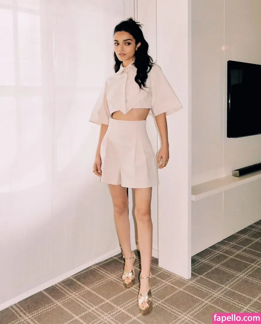 Rachel Zegler Onlyfans Photo Gallery 