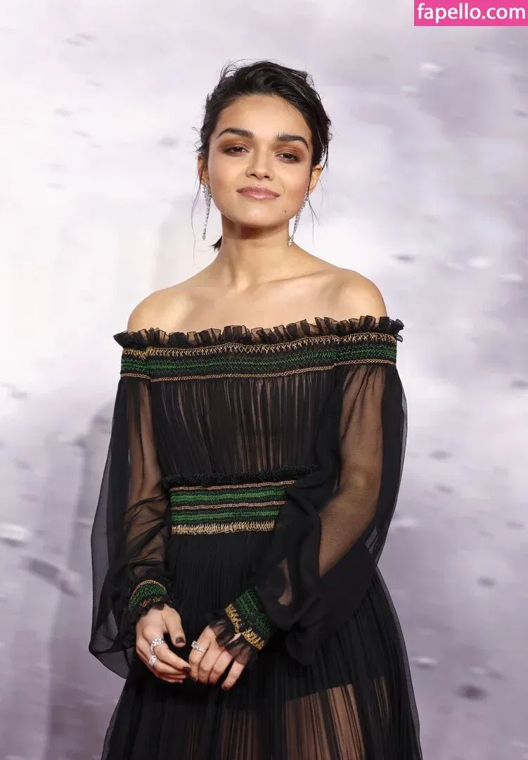 Rachel Zegler Onlyfans Photo Gallery 