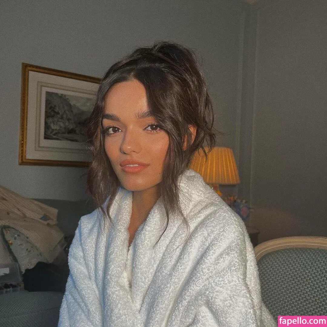 Rachel Zegler Onlyfans Photo Gallery 