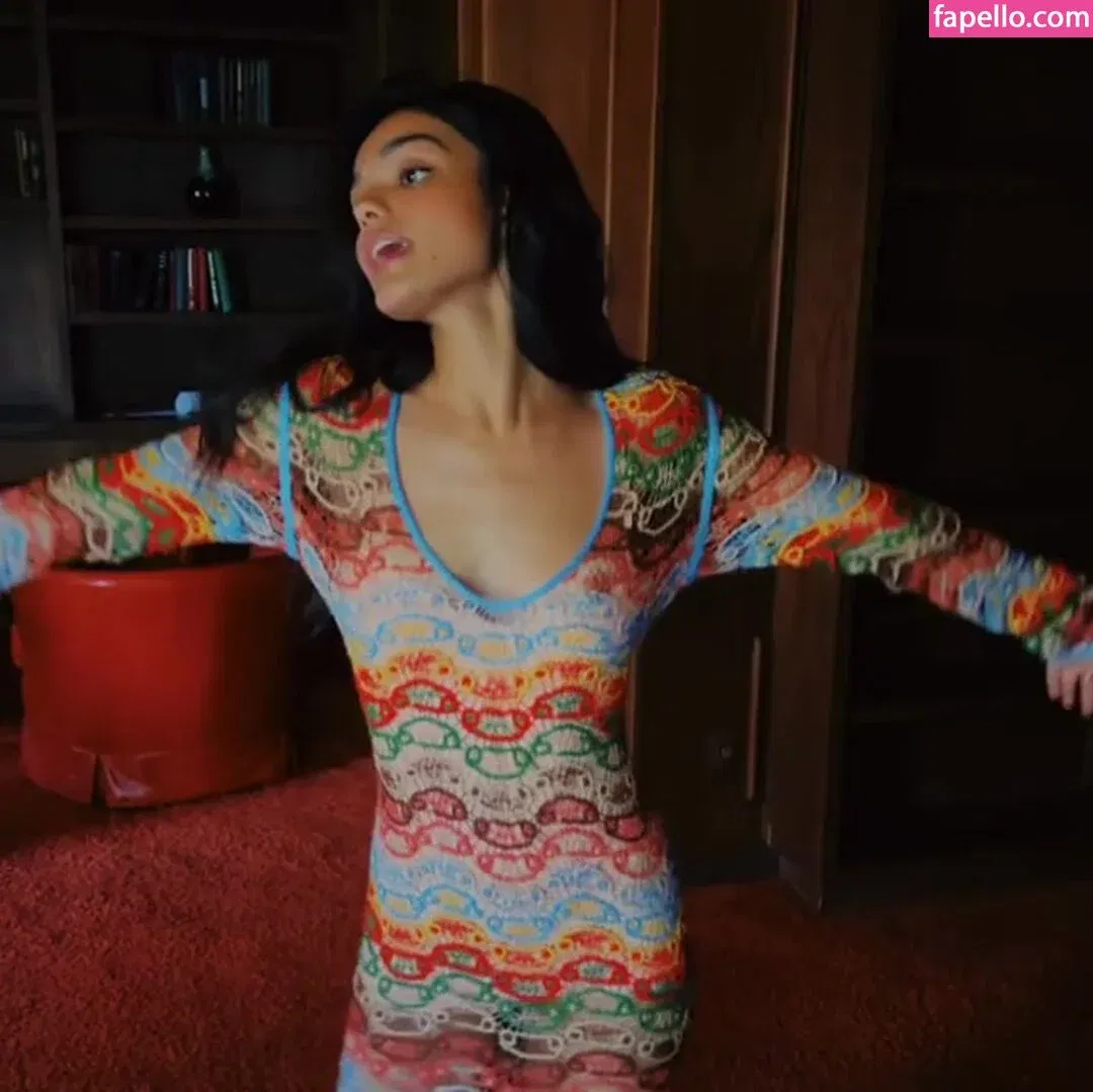 Rachel Zegler Onlyfans Photo Gallery 