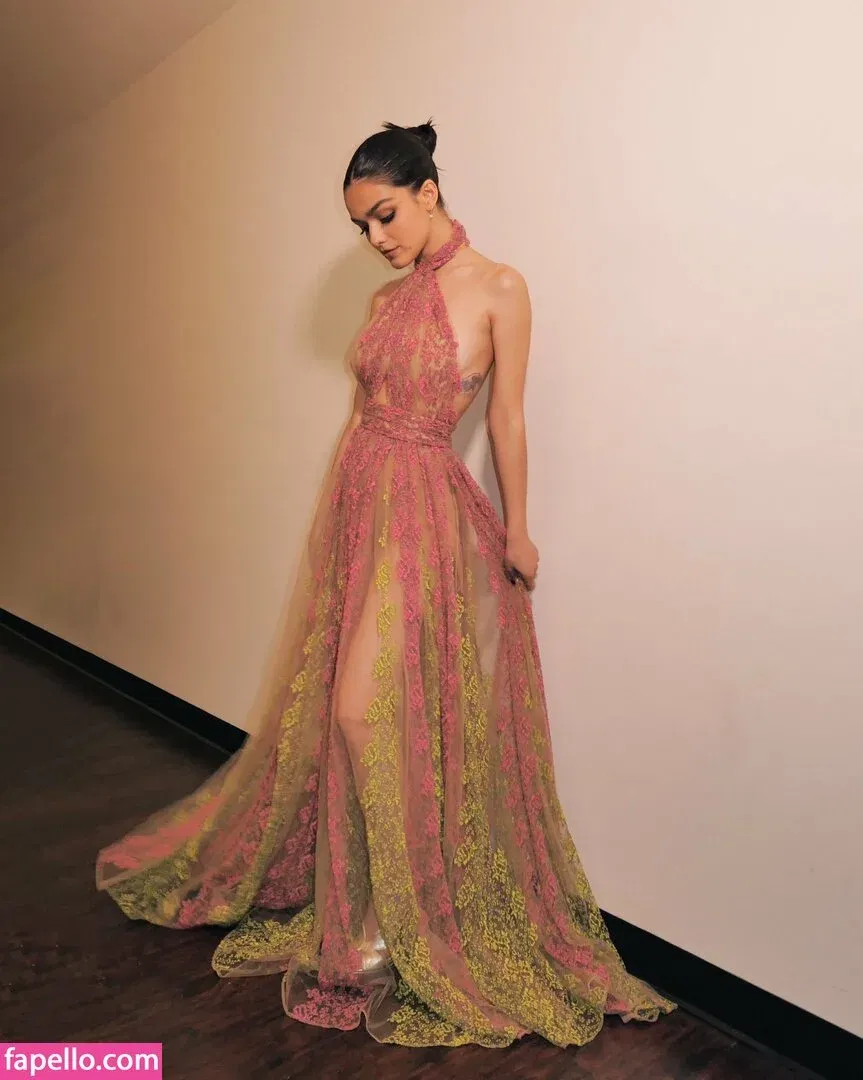 Rachel Zegler Onlyfans Photo Gallery 