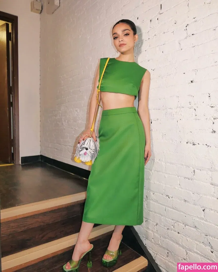 Rachel Zegler Onlyfans Photo Gallery 