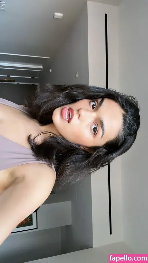 Rachel Zegler Onlyfans Photo Gallery 