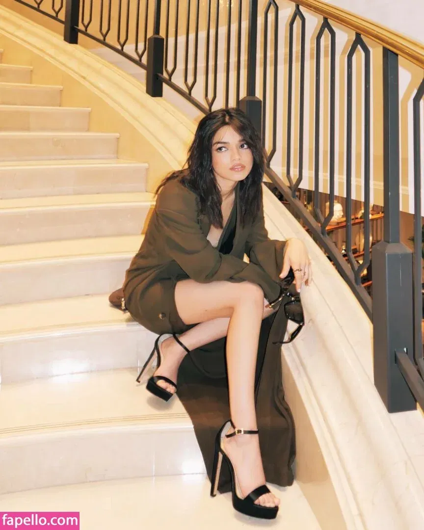 Rachel Zegler Onlyfans Photo Gallery 