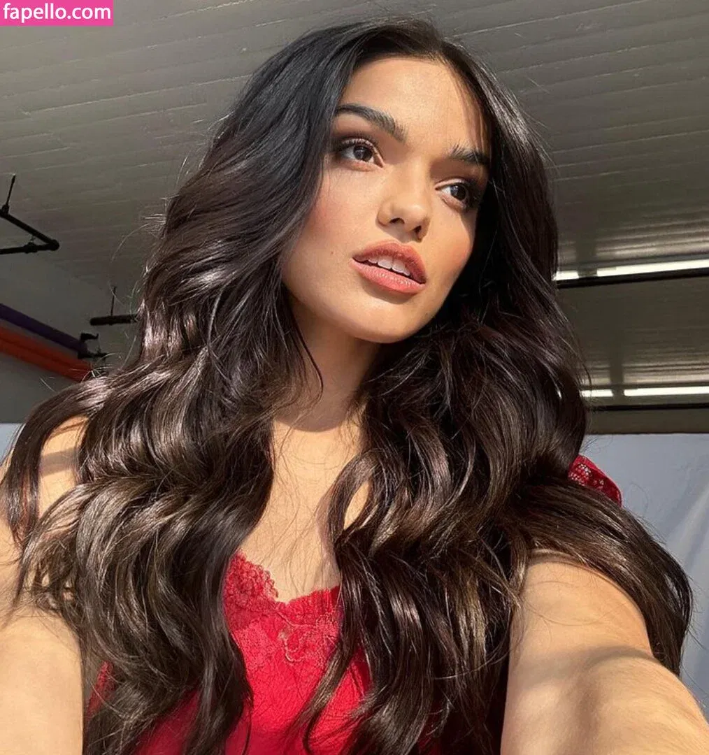 Rachel Zegler Onlyfans Photo Gallery 