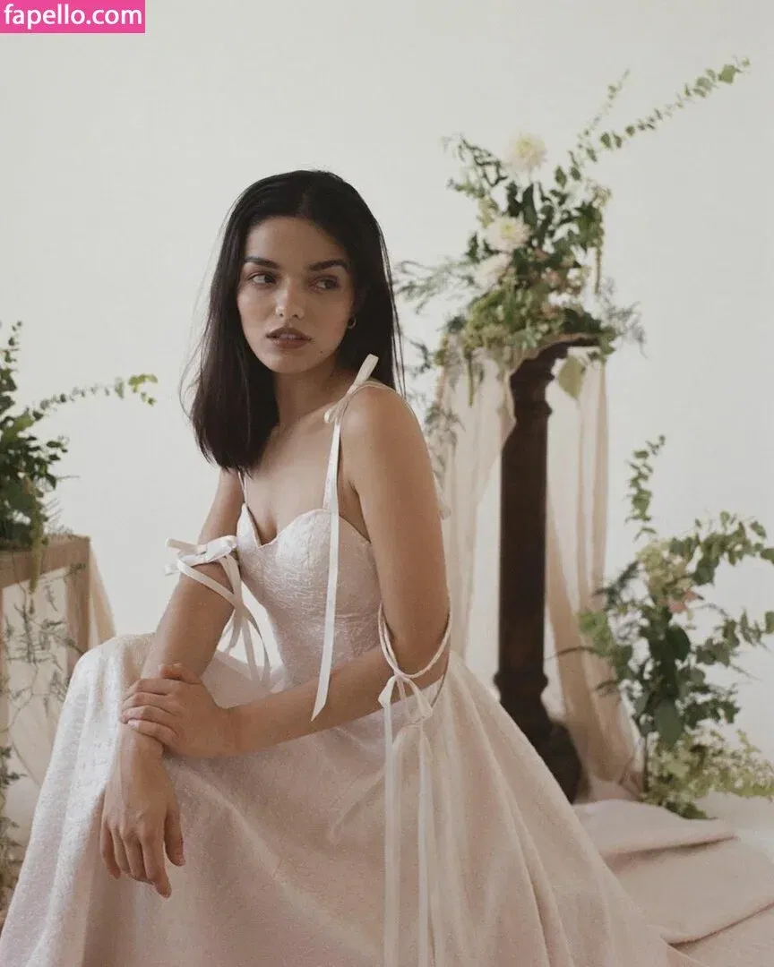 Rachel Zegler Onlyfans Photo Gallery 