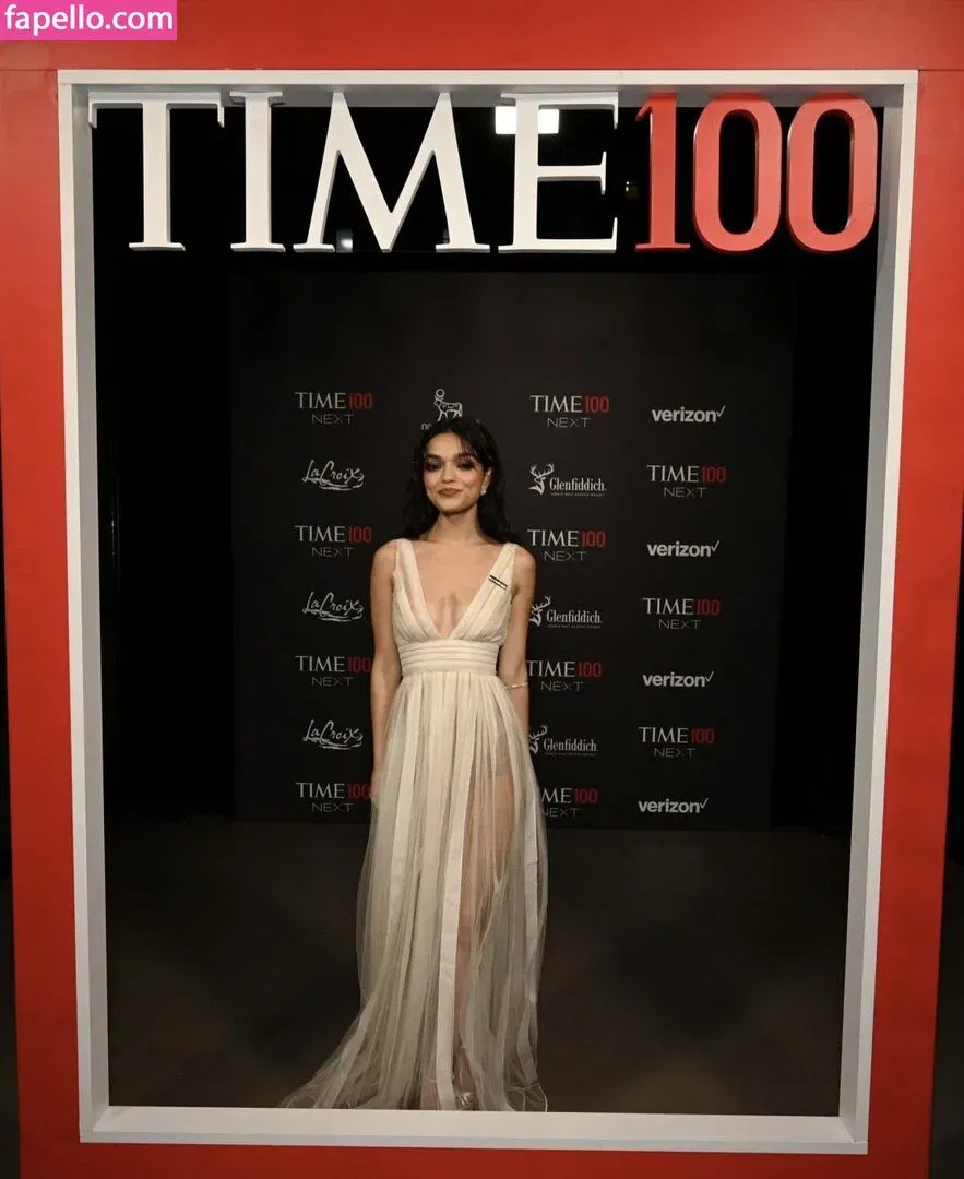 Rachel Zegler Onlyfans Photo Gallery 