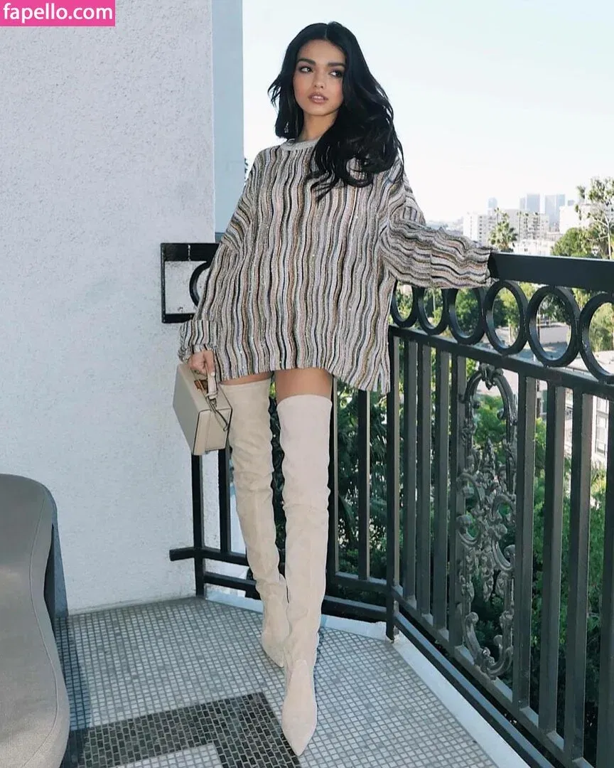 Rachel Zegler Onlyfans Photo Gallery 