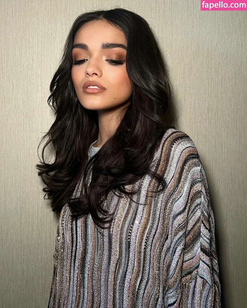 Rachel Zegler Onlyfans Photo Gallery 