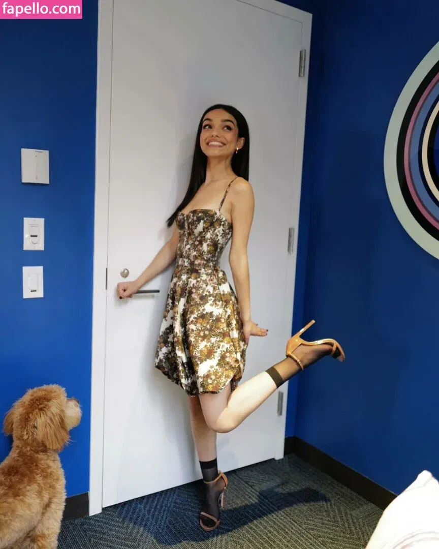 Rachel Zegler Onlyfans Photo Gallery 