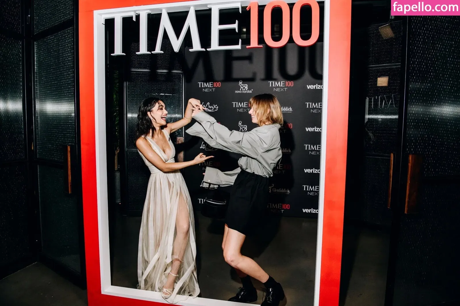 Rachel Zegler Onlyfans Photo Gallery 