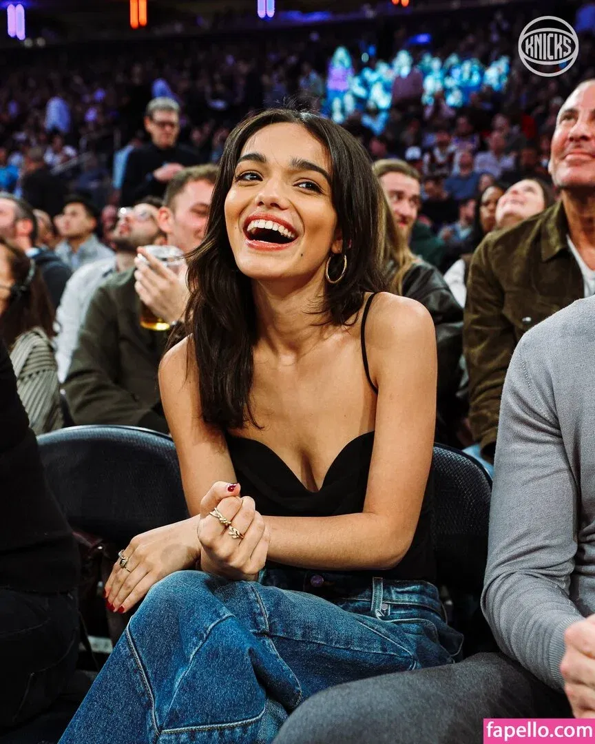 Rachel Zegler Onlyfans Photo Gallery 