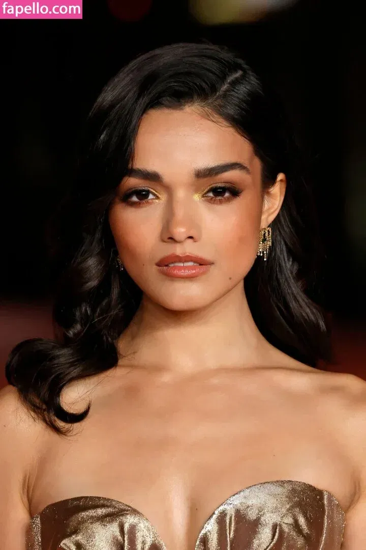 Rachel Zegler Onlyfans Photo Gallery 