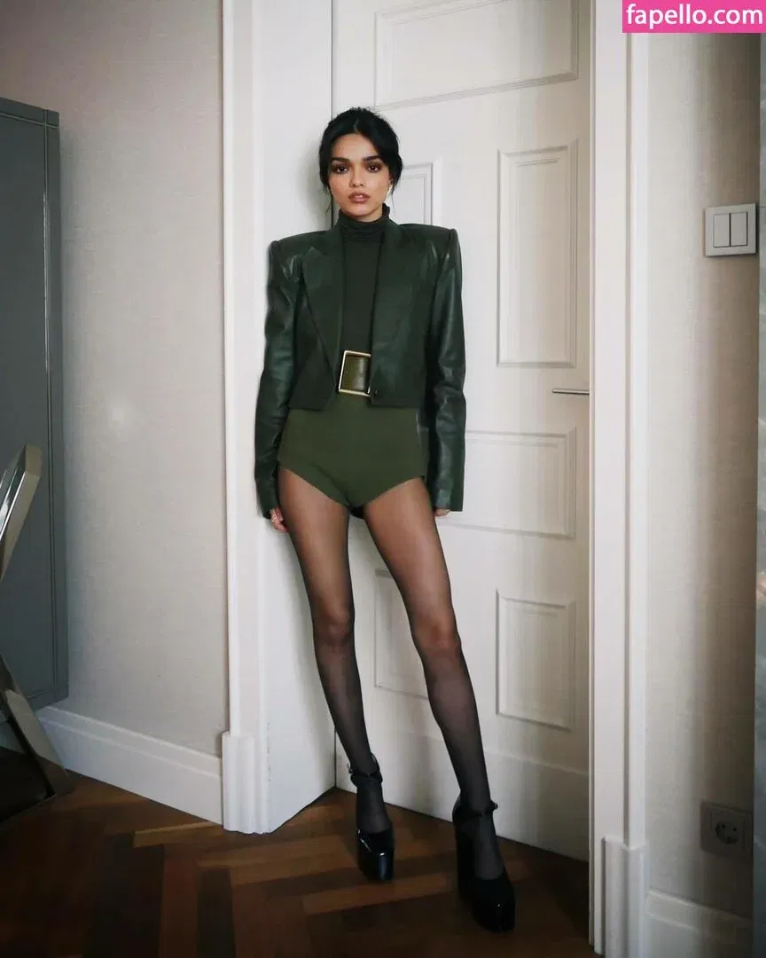 Rachel Zegler Onlyfans Photo Gallery 