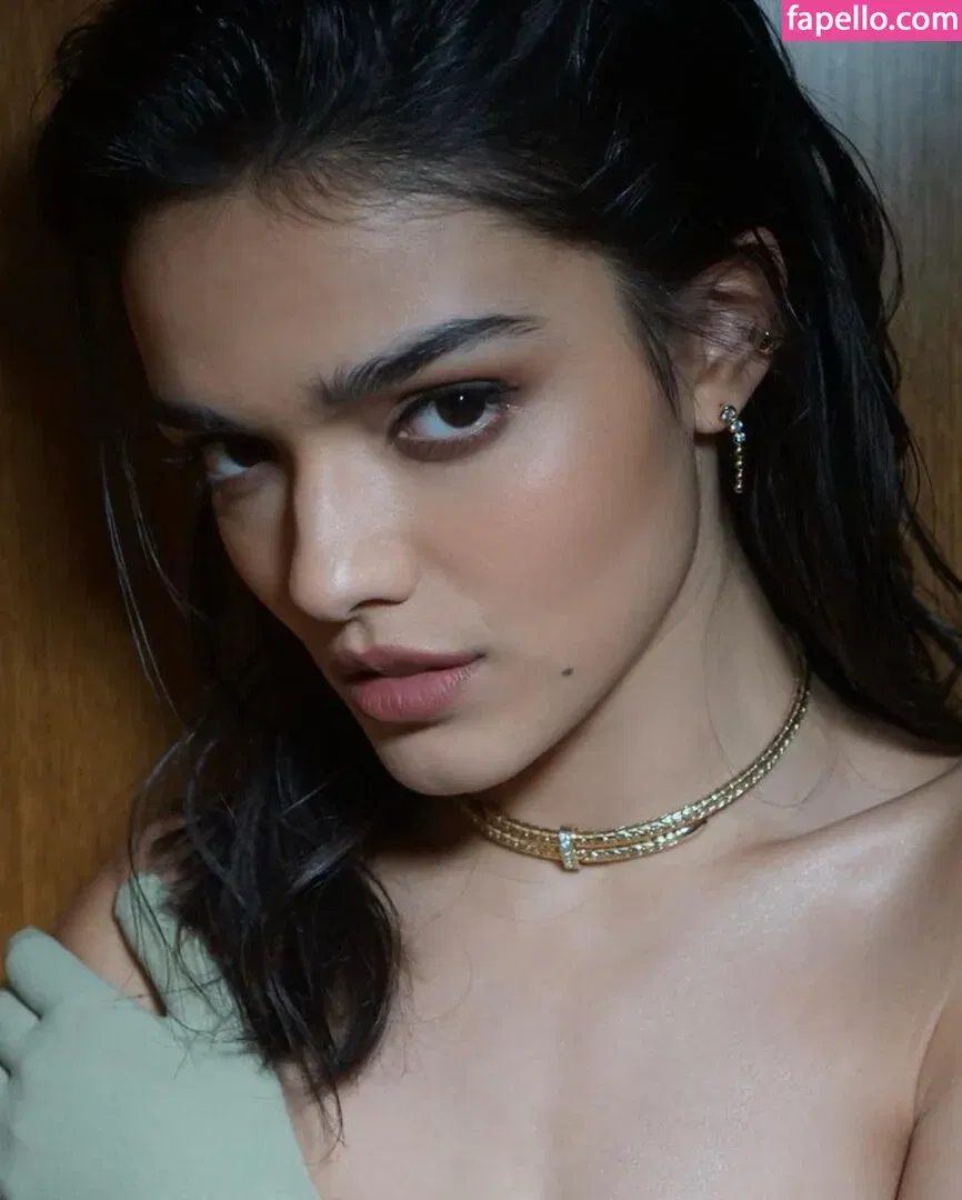 Rachel Zegler Onlyfans Photo Gallery 