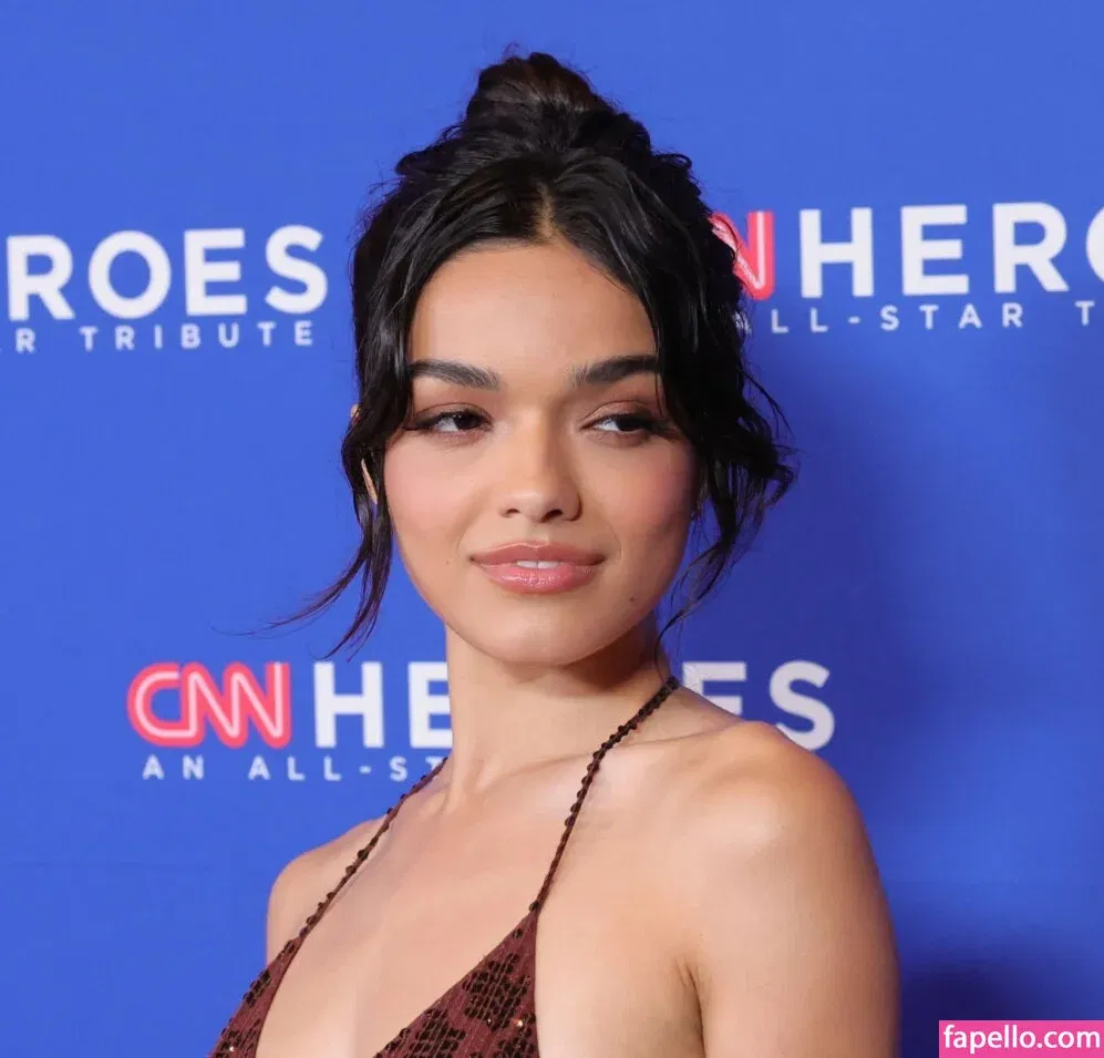 Rachel Zegler Onlyfans Photo Gallery 