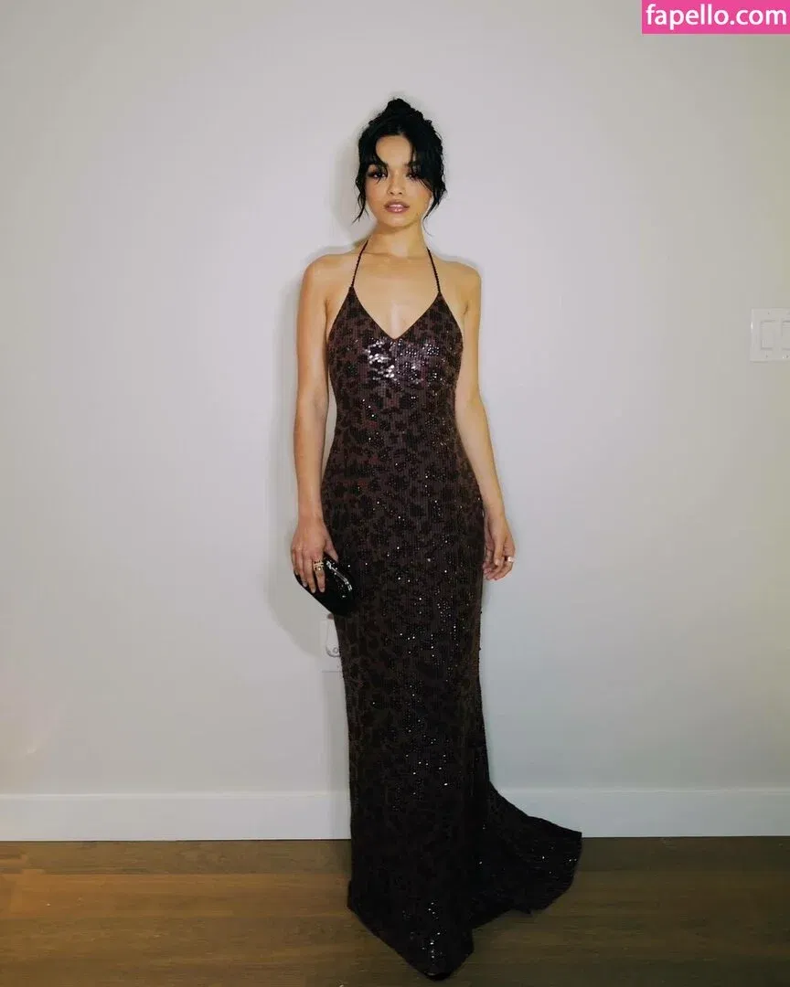 Rachel Zegler Onlyfans Photo Gallery 