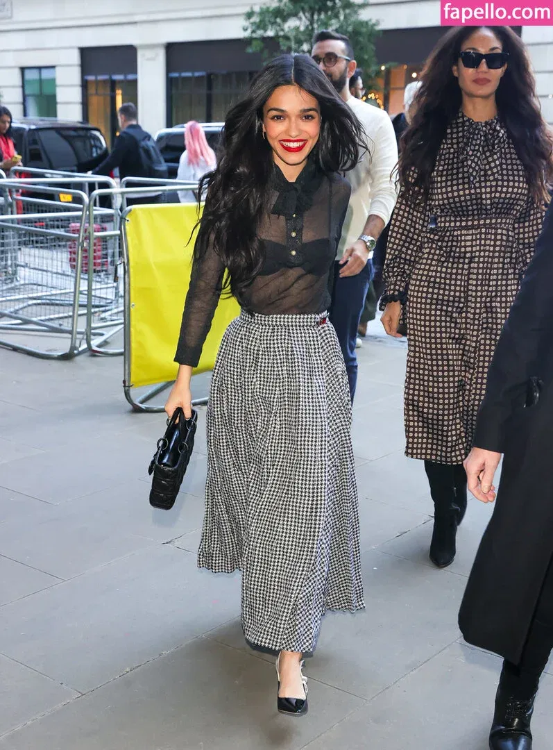 Rachel Zegler Onlyfans Photo Gallery 