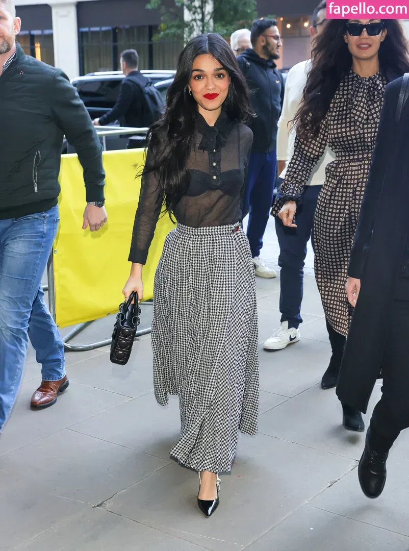 Rachel Zegler Onlyfans Photo Gallery 