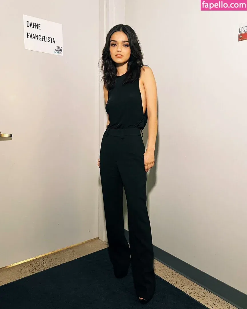 Rachel Zegler Onlyfans Photo Gallery 