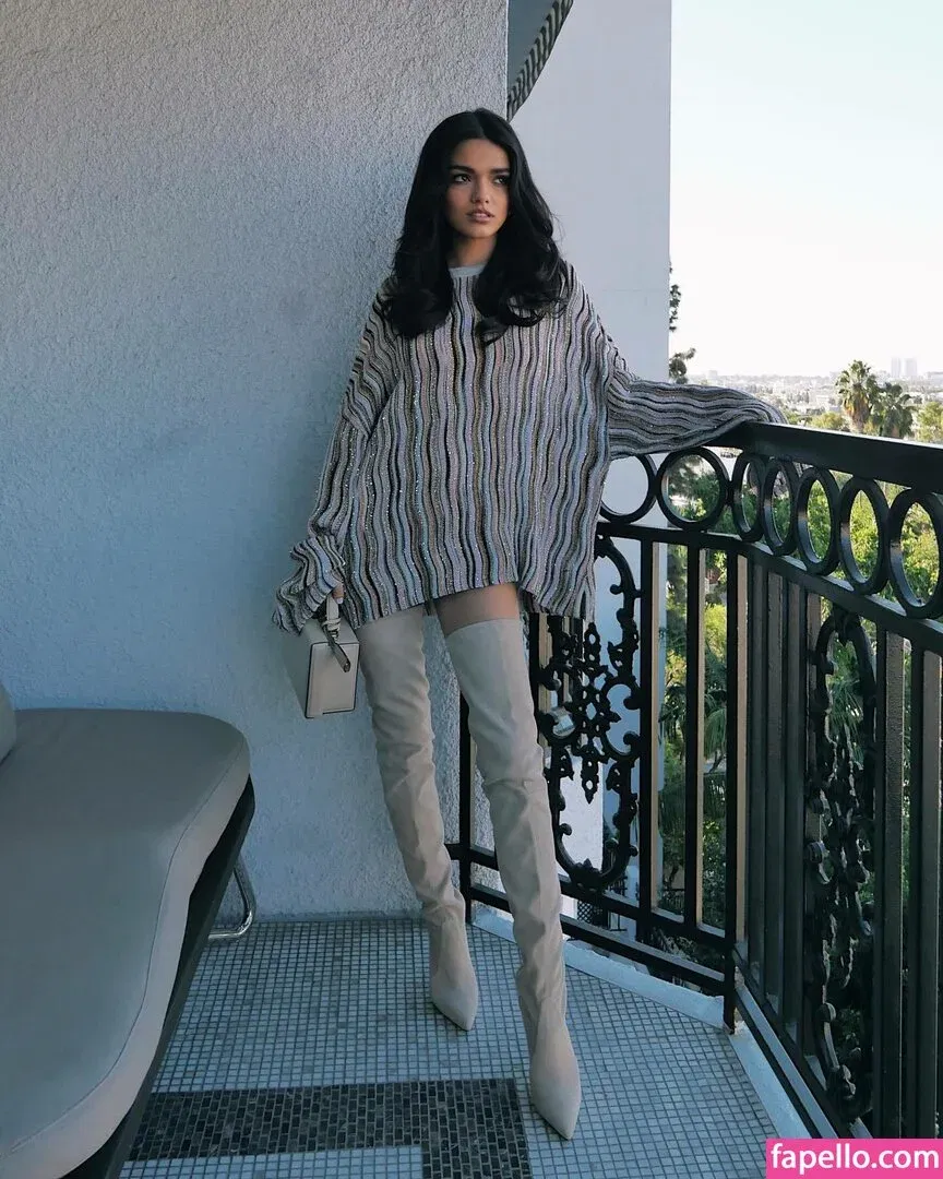 Rachel Zegler Onlyfans Photo Gallery 