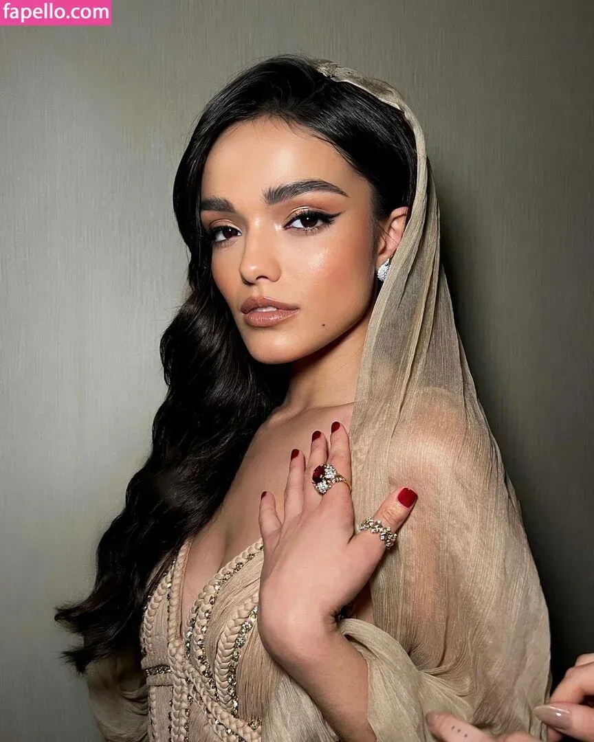 Rachel Zegler Onlyfans Photo Gallery 