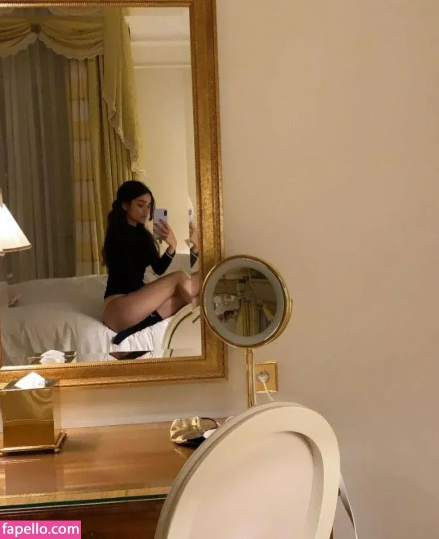 Rachel Zegler Onlyfans Photo Gallery 