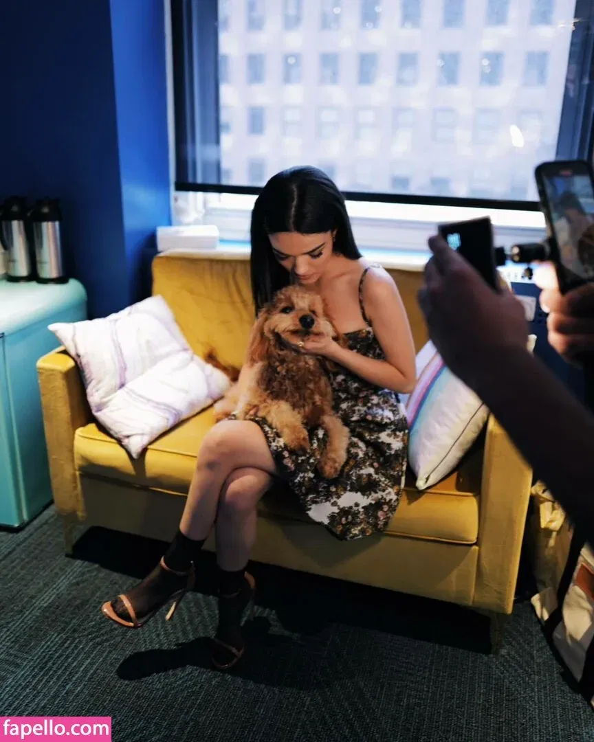 Rachel Zegler Onlyfans Photo Gallery 