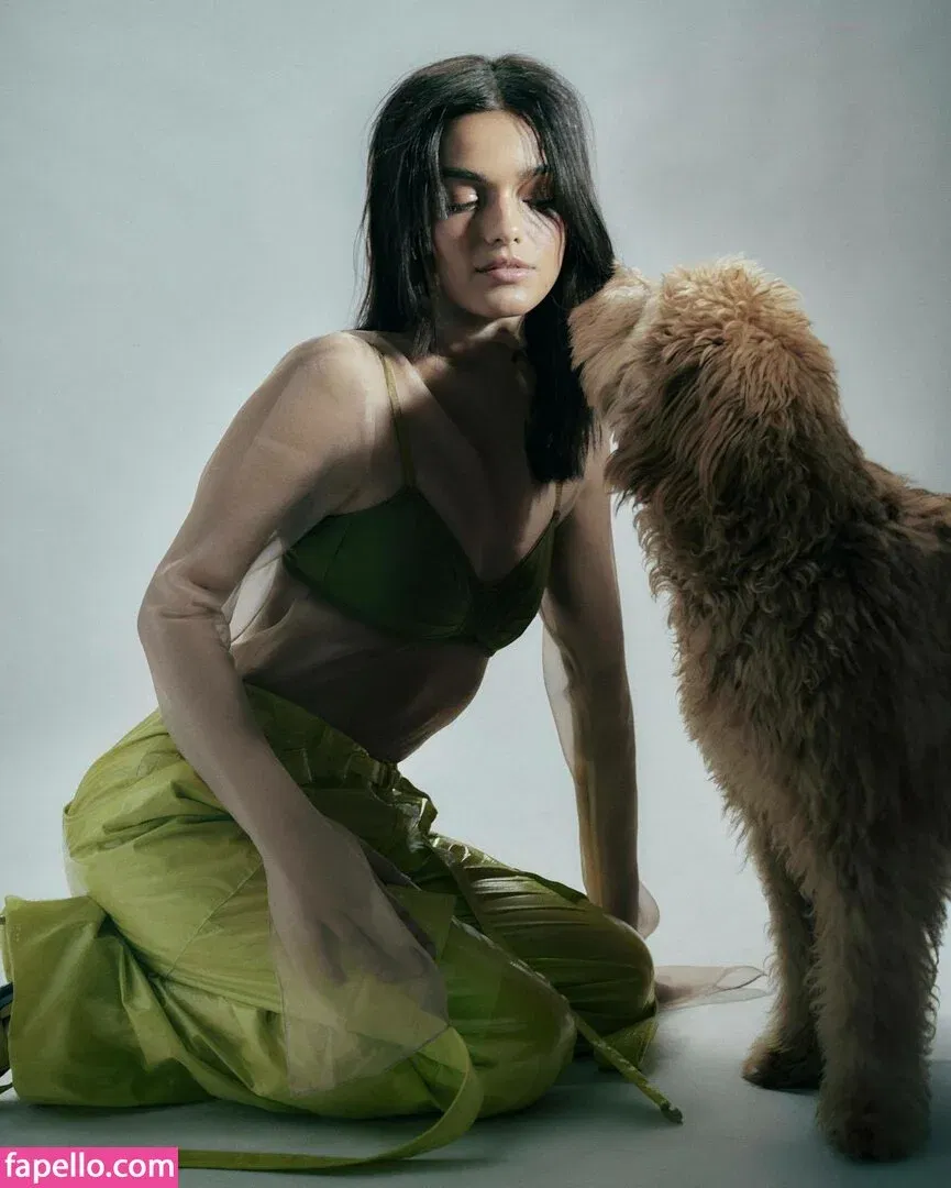 Rachel Zegler Onlyfans Photo Gallery 