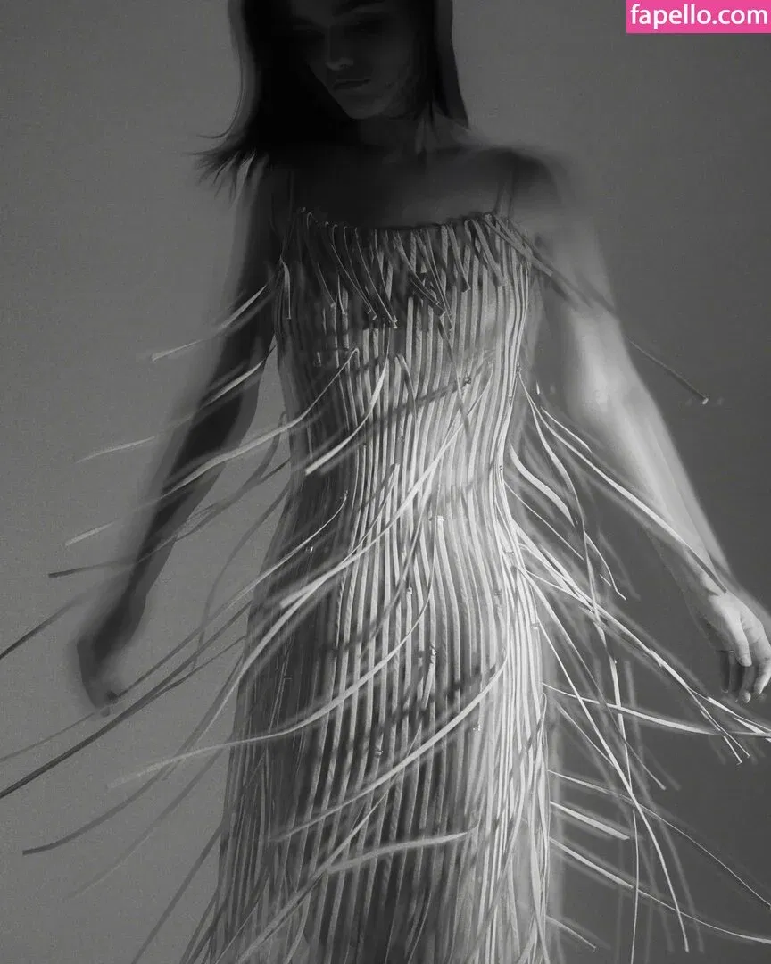 Rachel Zegler Onlyfans Photo Gallery 