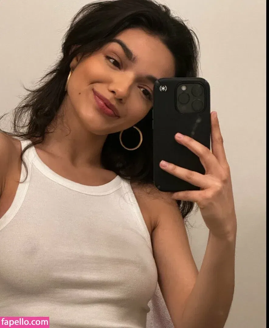 Rachel Zegler Onlyfans Photo Gallery 