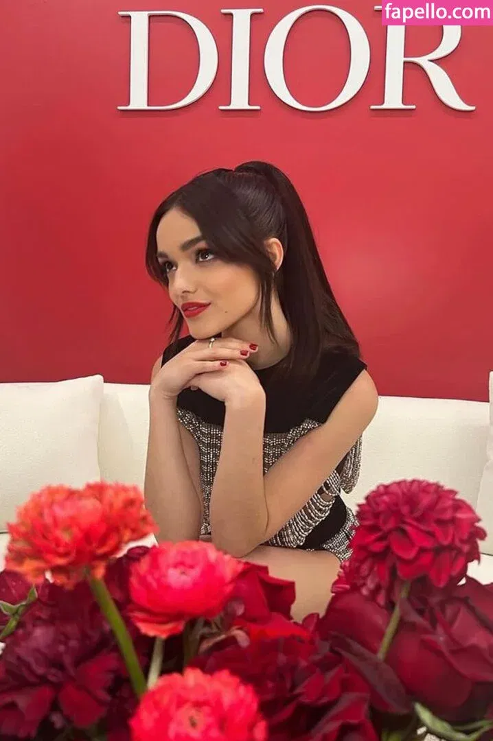 Rachel Zegler Onlyfans Photo Gallery 