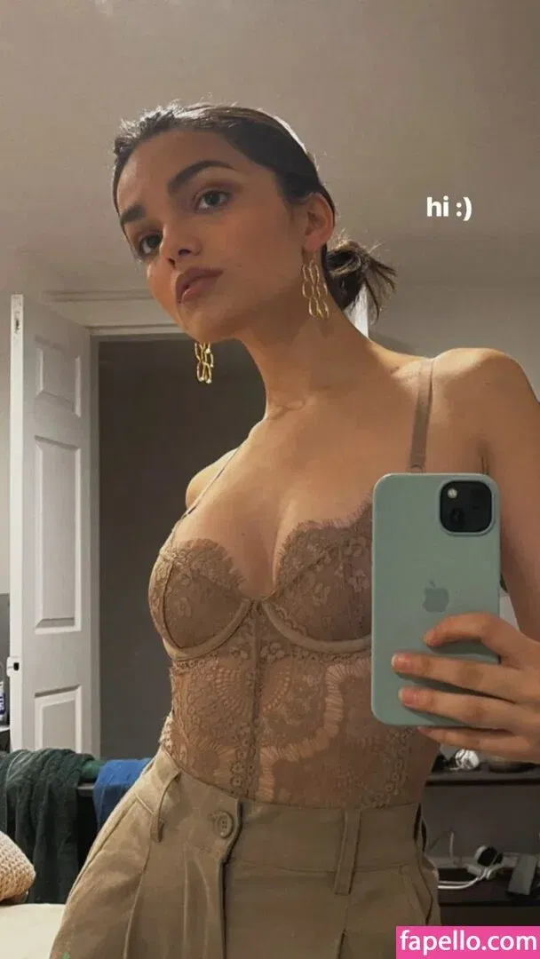 Rachel Zegler Onlyfans Photo Gallery 