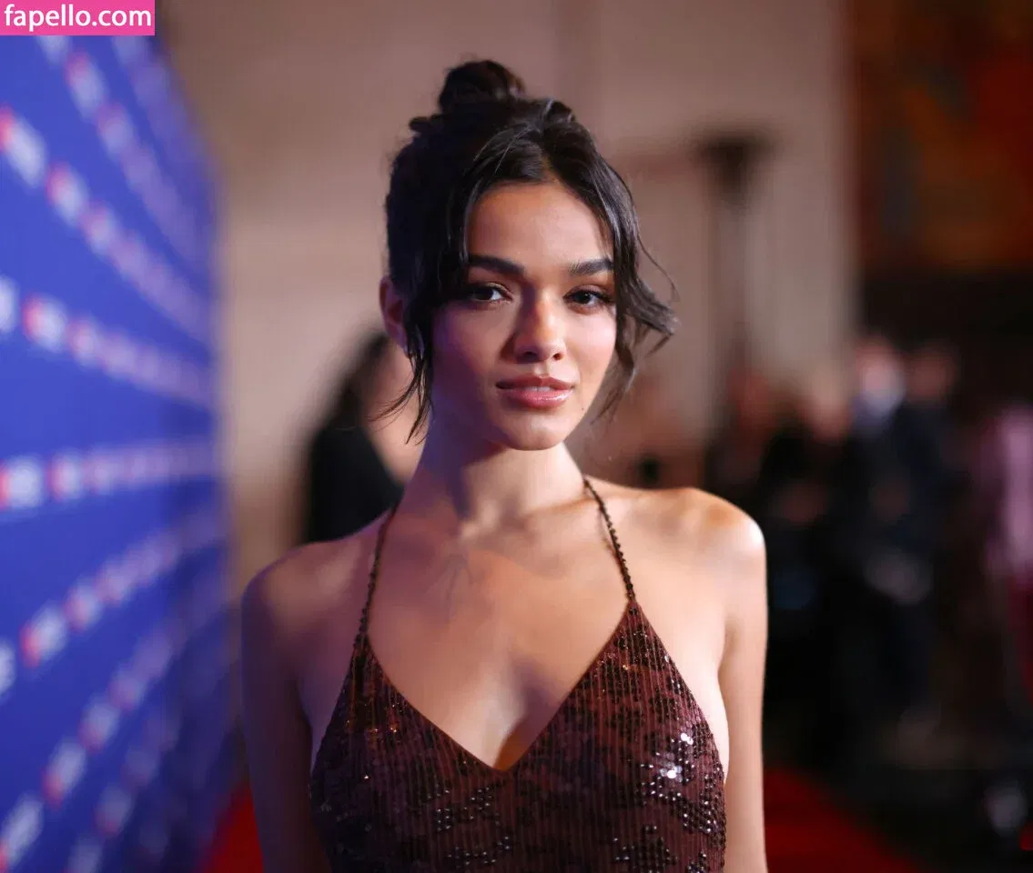 Rachel Zegler Onlyfans Photo Gallery 