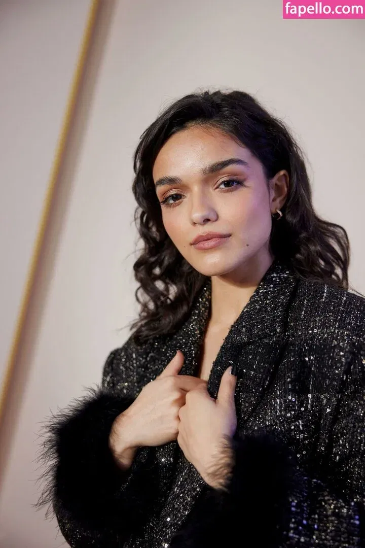 Rachel Zegler Onlyfans Photo Gallery 