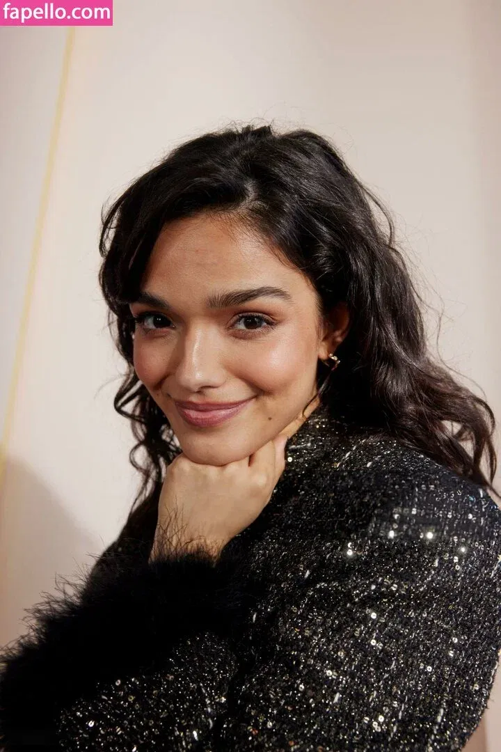 Rachel Zegler Onlyfans Photo Gallery 