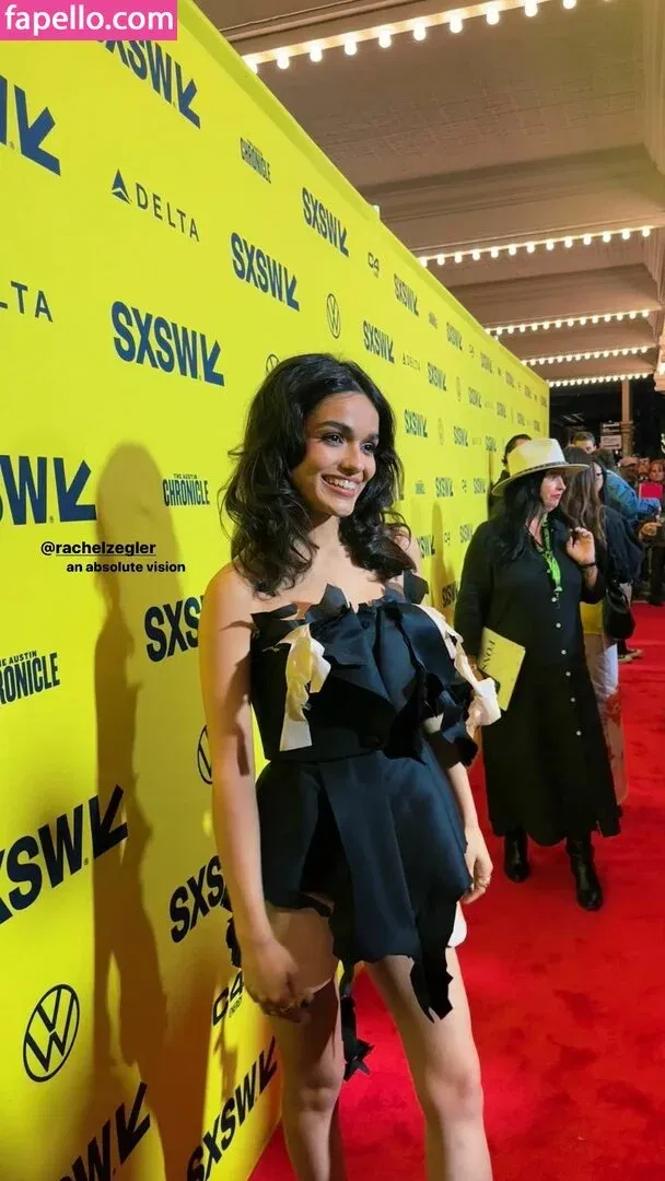 Rachel Zegler Onlyfans Photo Gallery 