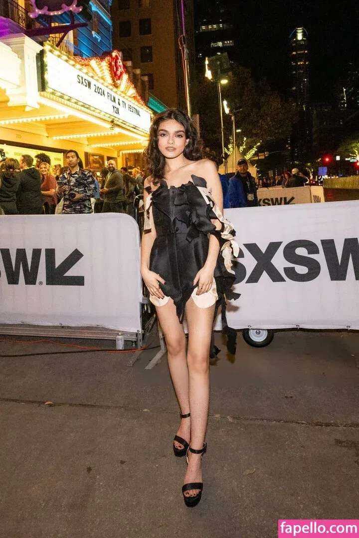 Rachel Zegler Onlyfans Photo Gallery 