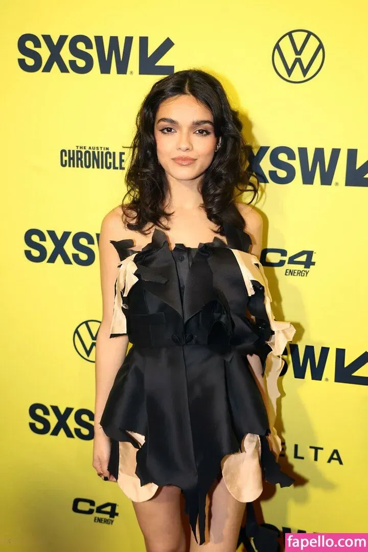 Rachel Zegler Onlyfans Photo Gallery 